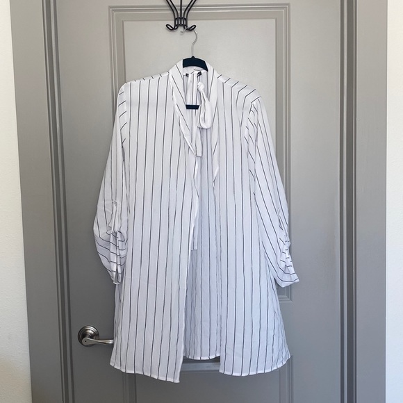 Charlotte Russe Striped Duster Cardigan - Picture 2 of 5